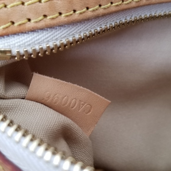 🤩SOLD🤩Louis Vuitton Pampelonne Tote - Picture 8 of 8